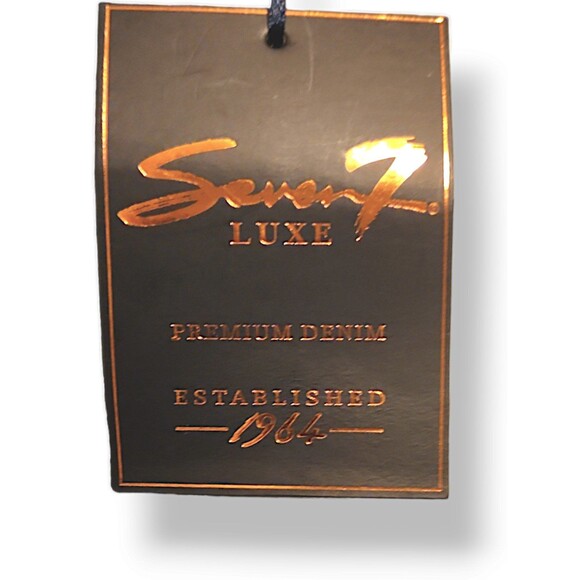 Seven7 Luxe Embellished Cowgirl Capri Jeans Size 16 NWTs - Picture 3 of 9